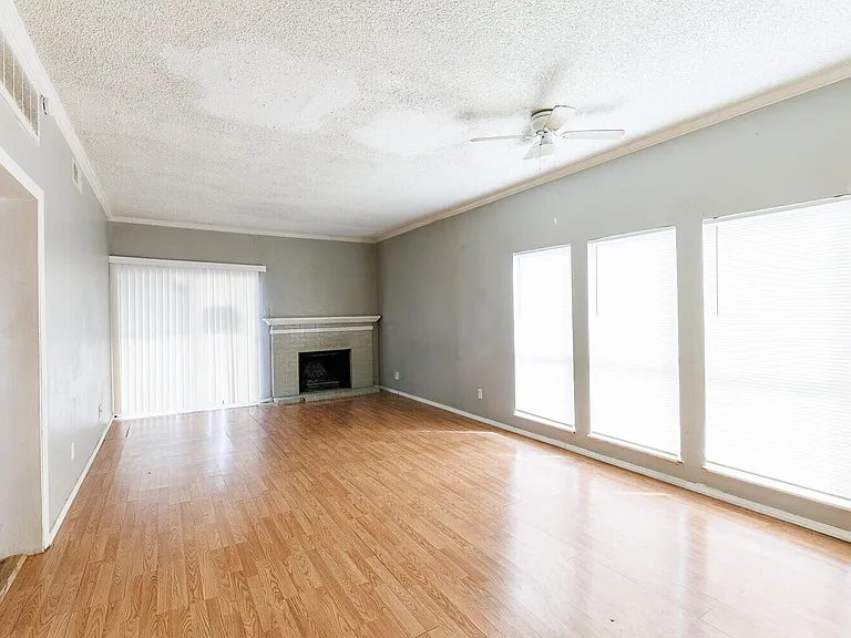 7405 Avenue X #104 — Photo 4