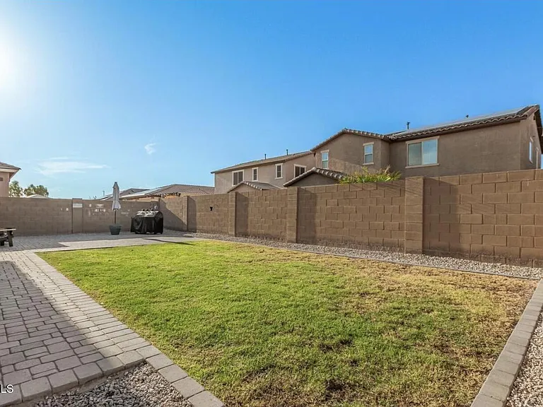 15732 W Pierce St — Photo 23