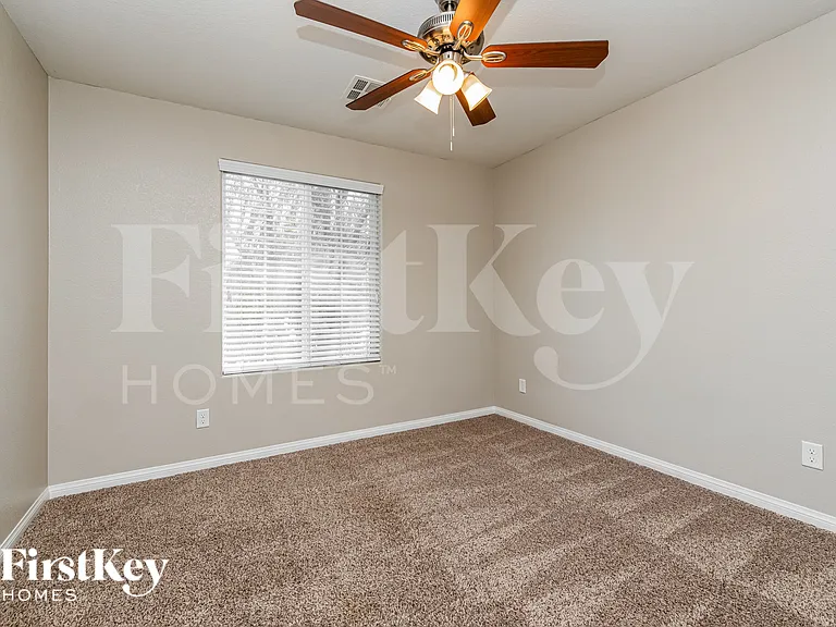 5605 Balsam St — Photo 13