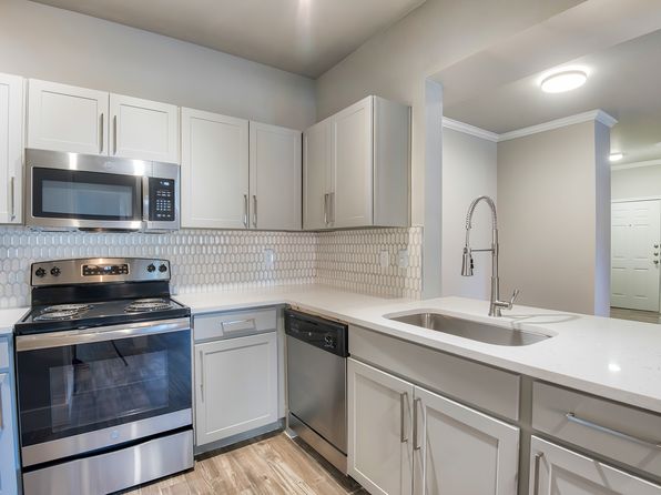 12655 Crossroads Park Dr APT 833