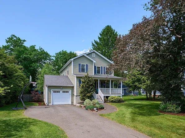 46 Upland Rd, Leeds, MA 01053