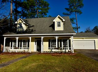 12614 Lake Village Dr, Gulfport, MS 39503