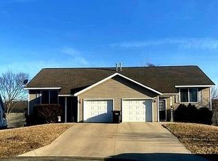 9671-9673 Little Creek Ct, Zeeland, MI 49464