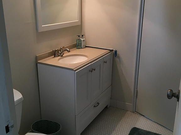 5th image of 277 Thornycroft Ave