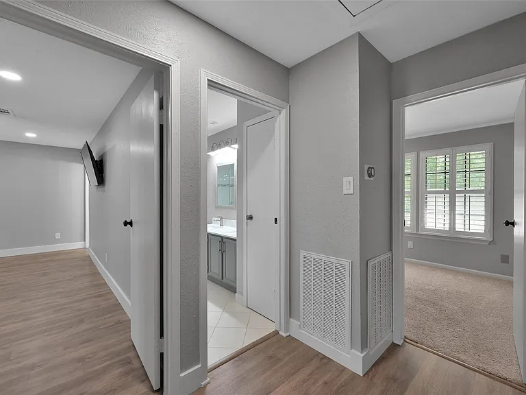 14 E Wandering Oak Dr — Photo 31