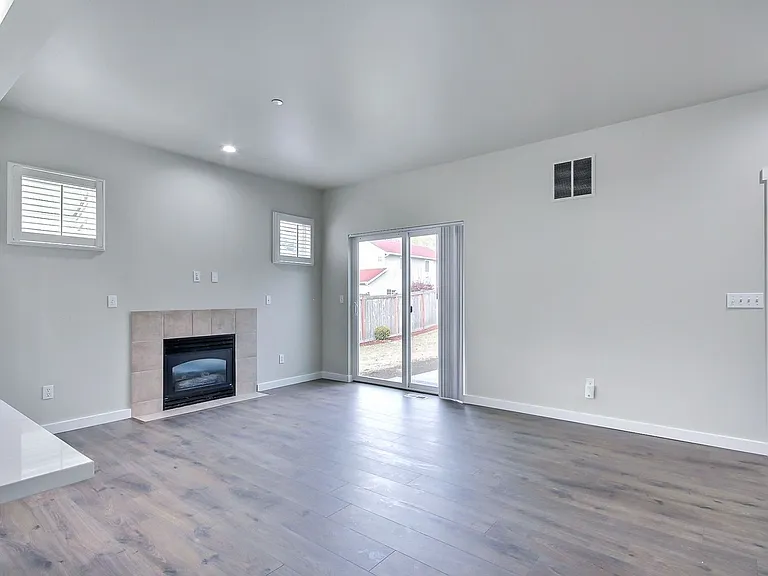 1448 Kincaid St — Photo 7