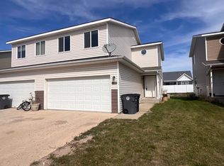 116 7th St SW, Tioga, ND 58852
