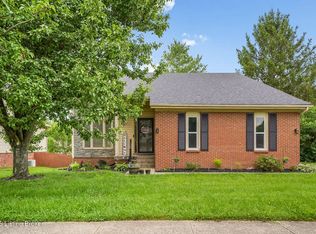 1332 Oak Ridge Ct, Simpsonville, KY 40067