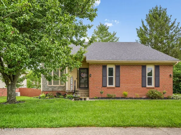 1332 Oak Ridge Ct, Simpsonville, KY 40067