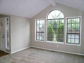 2nd image of 5046 NE Farmcrest St