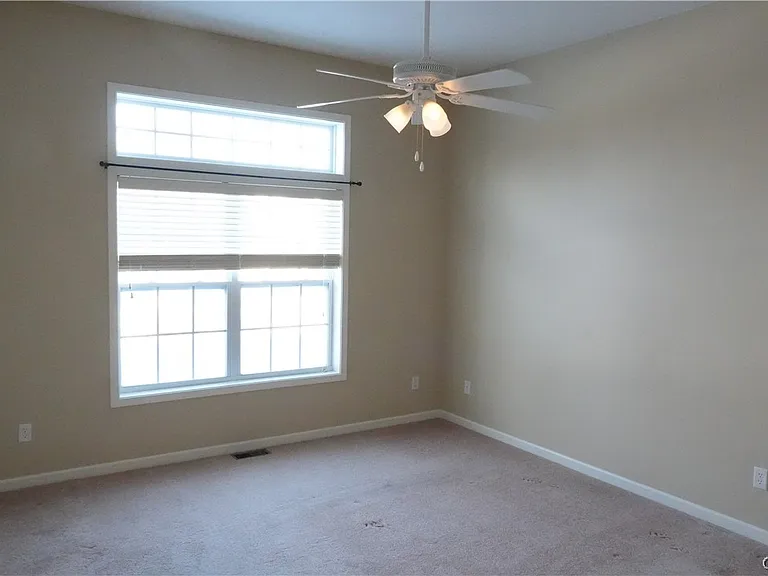 5086 Minuteman Ln — Photo 10