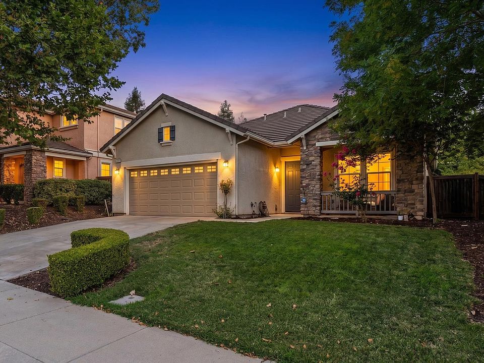 1st image of 9417 California Oak Cir