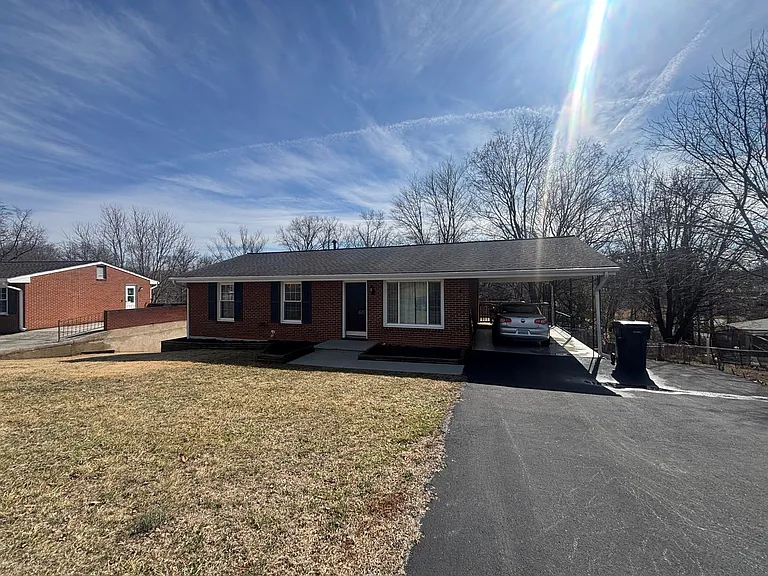449 Missimer Ln — Photo 3