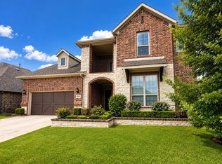 2818 Twin Ridge Dr, Arlington, TX 76001