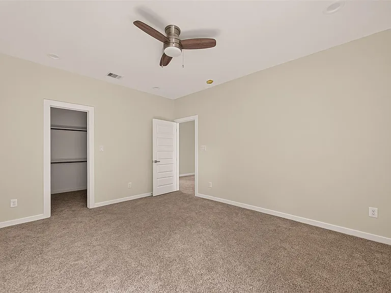 90 Burress St #B — Photo 34