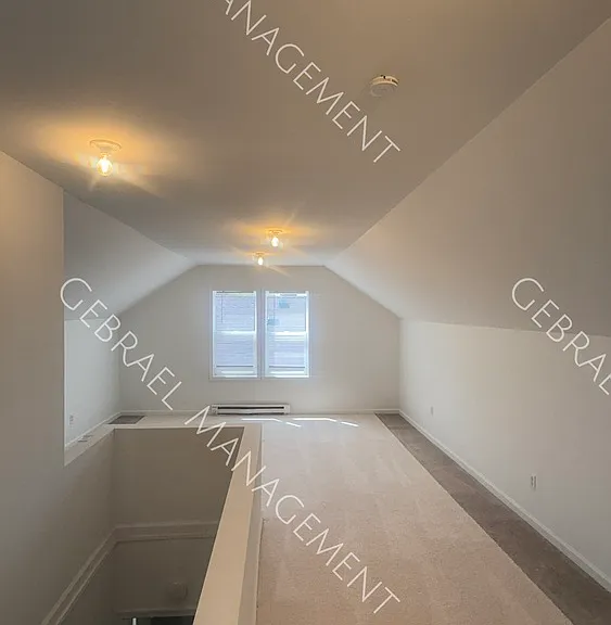 17690 Hoover — Photo 2