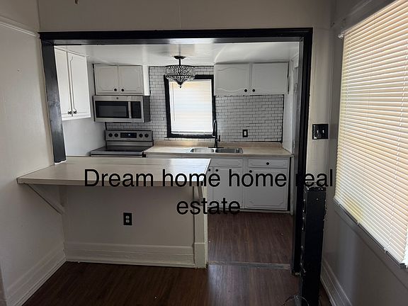 4th image of 1325 Danner Ave