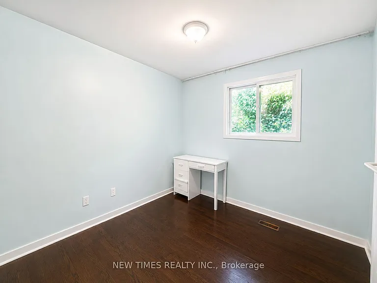 7 Leavey Ct #UPPER — Photo 8