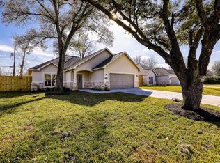 5950 Southwind St, Houston, TX 77033