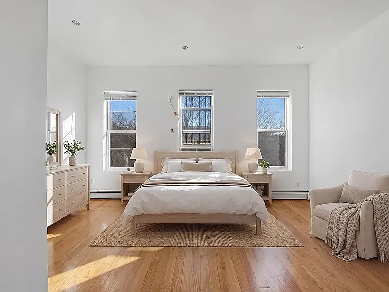 2267 Pacific St #2 — Photo 3