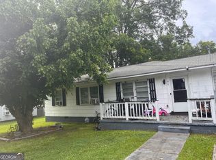 91 W Lipham St, Tallapoosa, GA 30176