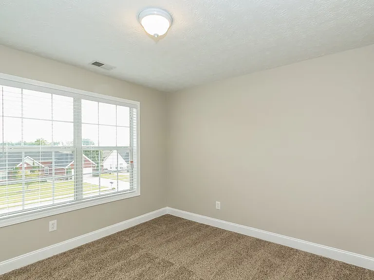370 Whitney Ln — Photo 12