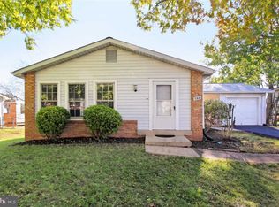732 N Watford Ct, Sterling, VA 20164