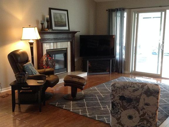 5th image of 1632 Parker Dr #22
