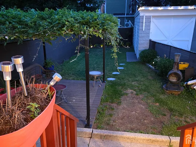 26 Harvey St — Photo 14