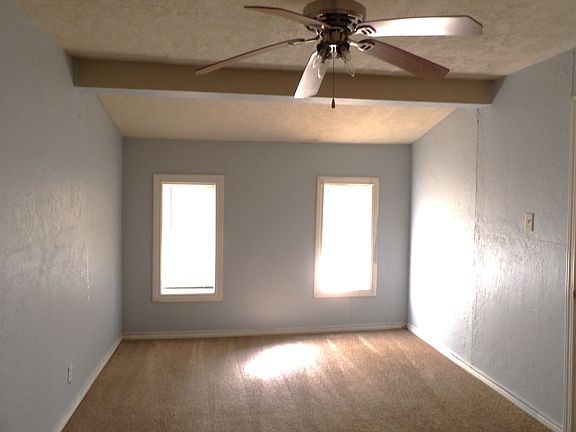 3rd image of 2906 NW 19th St