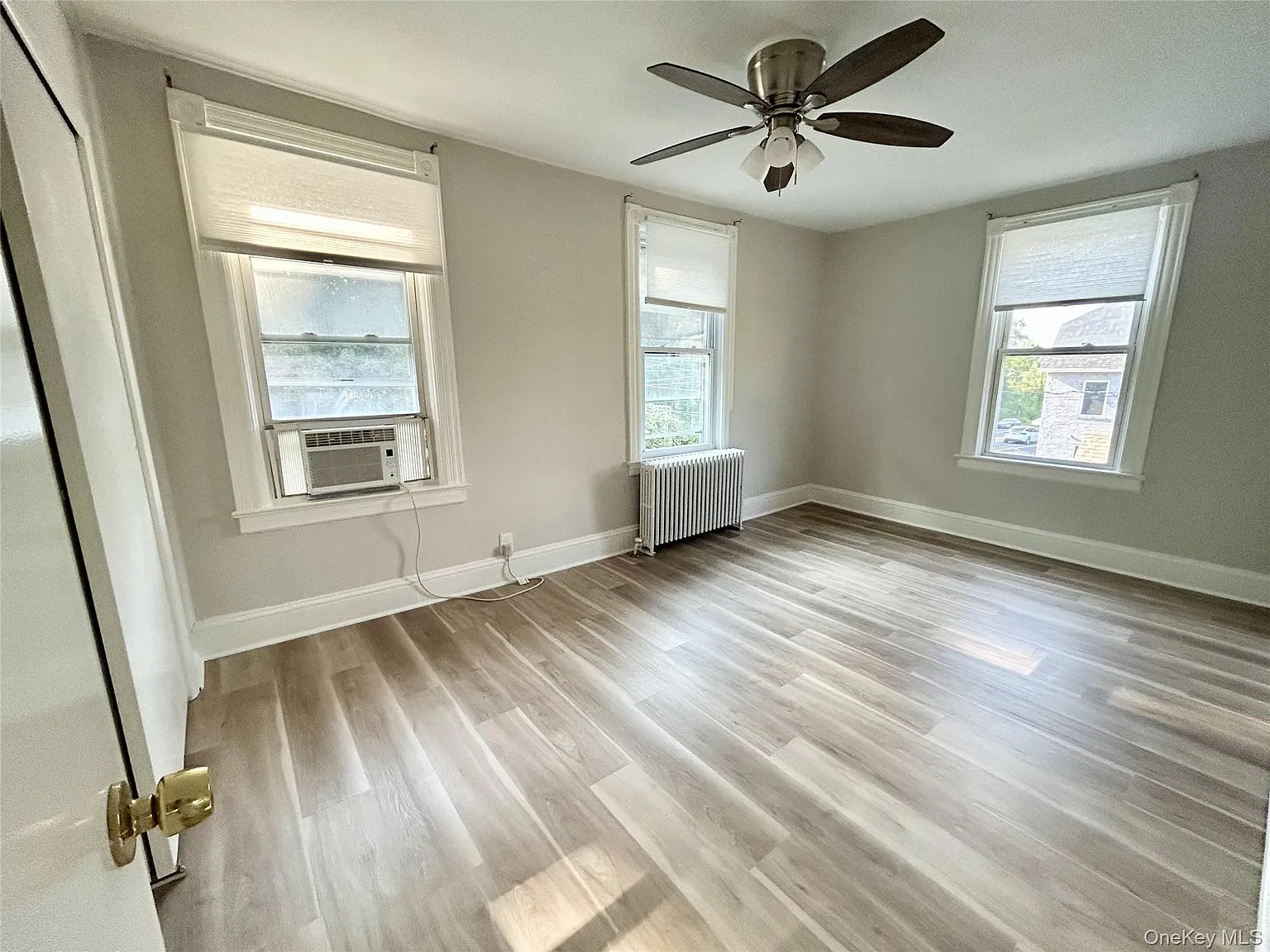 1 bed, 1.0 bath, 450 sqft, $2,000 — Photo 3