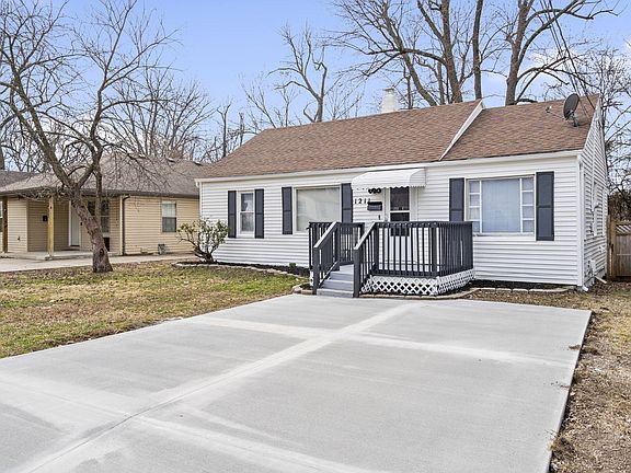 3rd image of 1211 S Crutcher Avenue