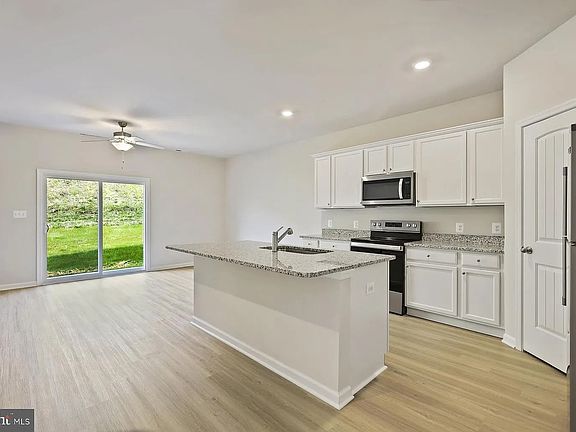 3rd image of 95 Cramsford St