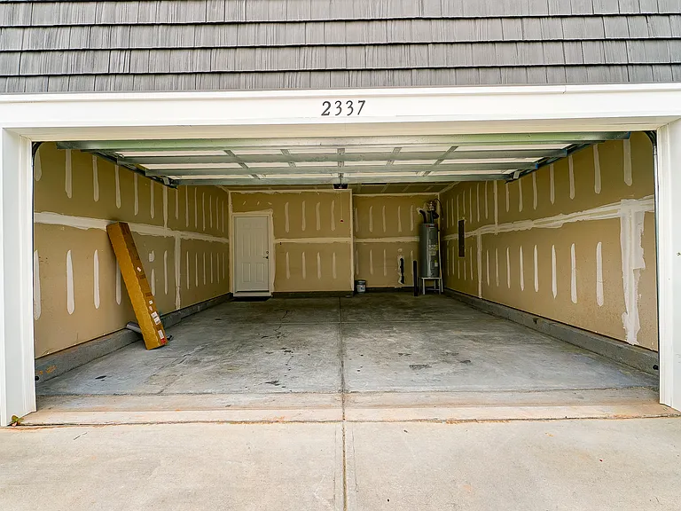 2337 Abundance Ln — Photo 34