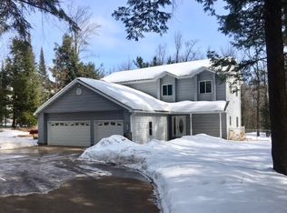 550 Brookton Rd, Marquette, MI 49855