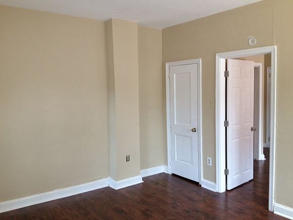 4th image of 1901 W 8th St #1