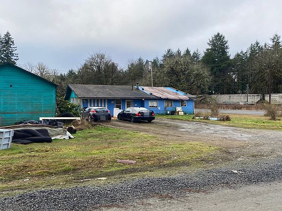 3rd image of 4 Downey Ln