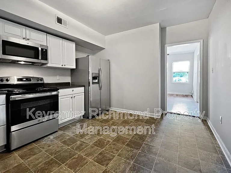 9 E 19th St — Photo 5
