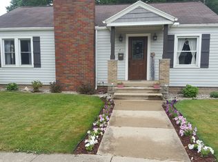 7 Dalley St, Quincy, MI 49082