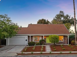 1271 Hookston Rd, Concord, CA 94518