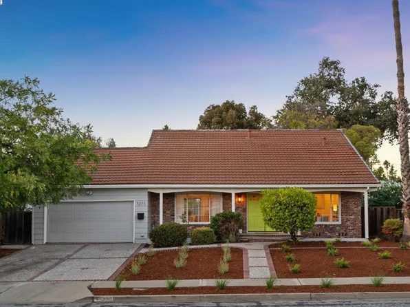 1271 Hookston Rd, Concord, CA 94518