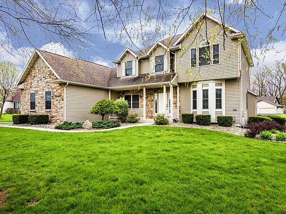 2nd image of 2595 Bell Cir