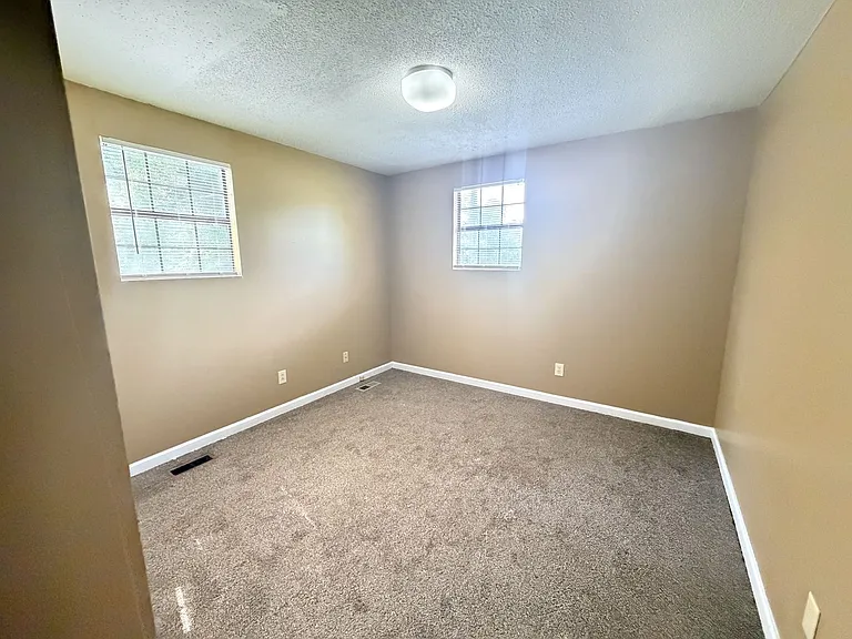 5350 N Old Highway 41 — Photo 18