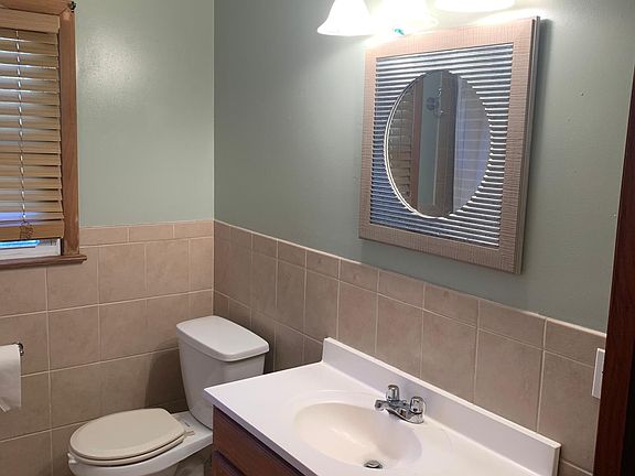 4th image of 187 Elmwood Ave #B