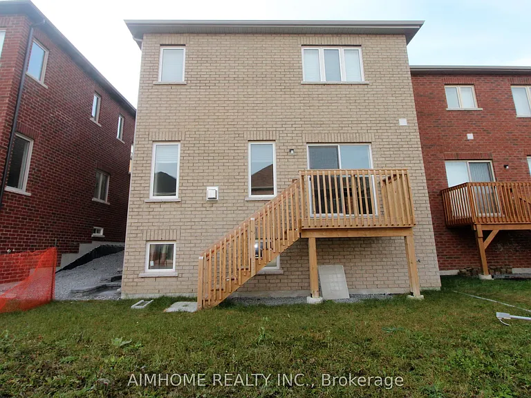 38 Foxberry Rd — Photo 35