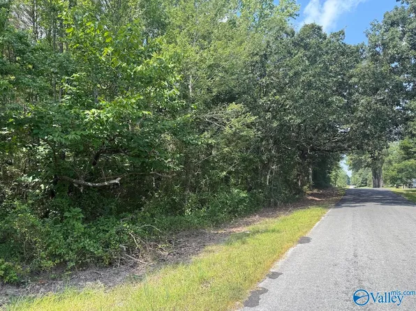 1 Shady Grove Rd, Boaz, AL 35956