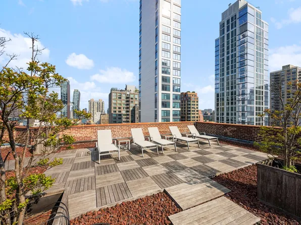 166 East 35th Street 5F image 9 of 10