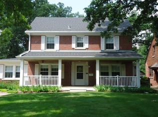 2437 27th St, Moline, IL 61265