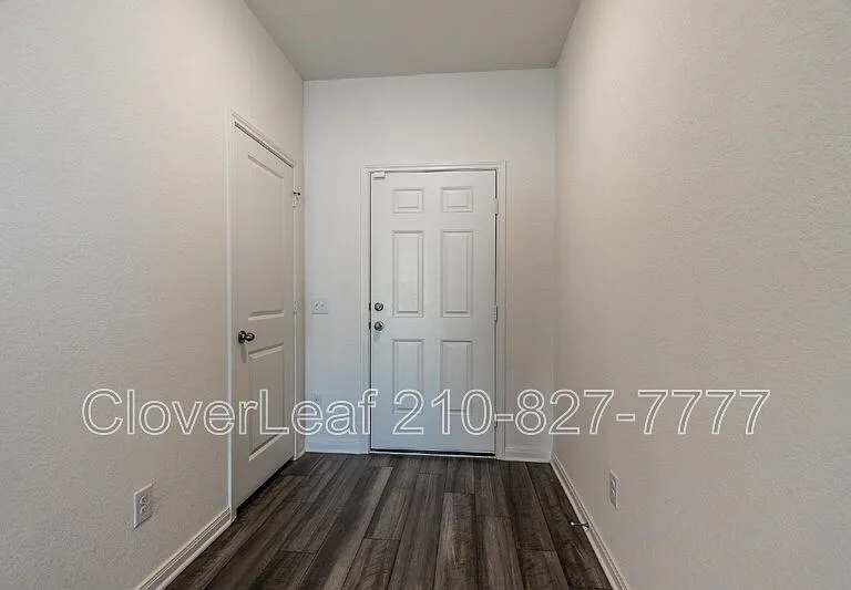 7415 Corral Smt — Photo 5
