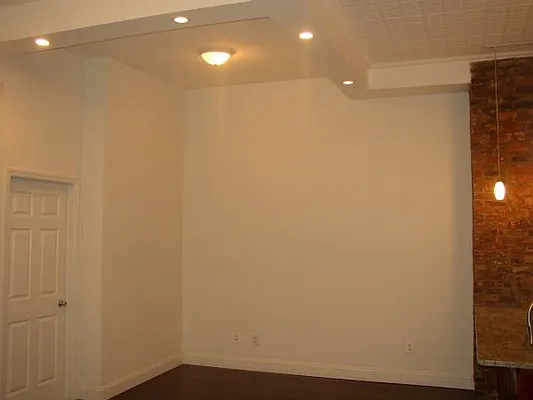 Rented by Strategic Group | media 25